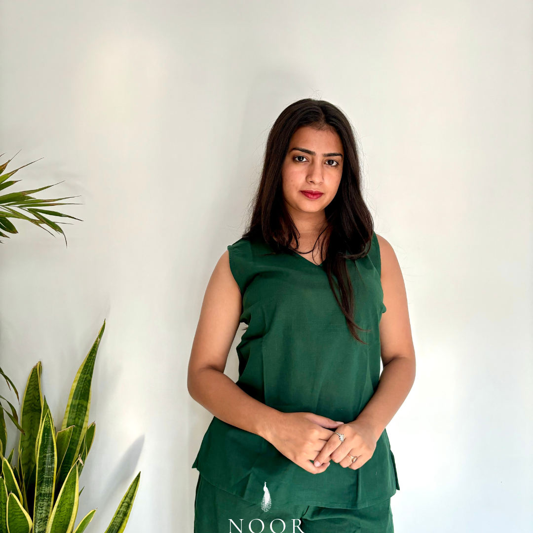 cotton green noor by hansa v-neck co-ord set that’s as comfy as your favourite loungewear but sharp enough for the office! hand-made from an ultra-soft cotton blend, it stays vibrant wash after wash with zero colour bleeding. perfect for those days when you want to feel cozy and look effortlessly chic!