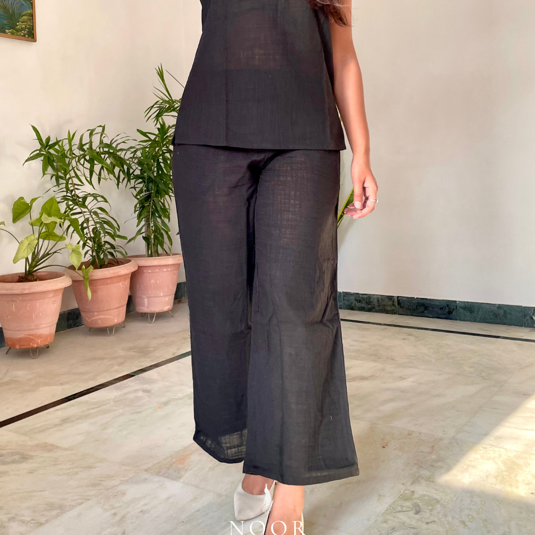 black noor by hansa cotton v-neck co-ord set that’s as comfy as your favourite loungewear but sharp enough for the office! hand-made from an ultra-soft cotton blend, it stays vibrant wash after wash with zero colour bleeding. perfect for those days when you want to feel cozy and look effortlessly chic!