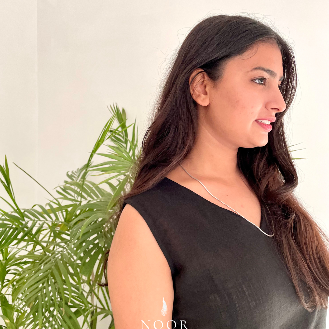 black noor by hansa cotton v-neck co-ord set that’s as comfy as your favourite loungewear but sharp enough for the office! hand-made from an ultra-soft cotton blend, it stays vibrant wash after wash with zero colour bleeding. perfect for those days when you want to feel cozy and look effortlessly chic!