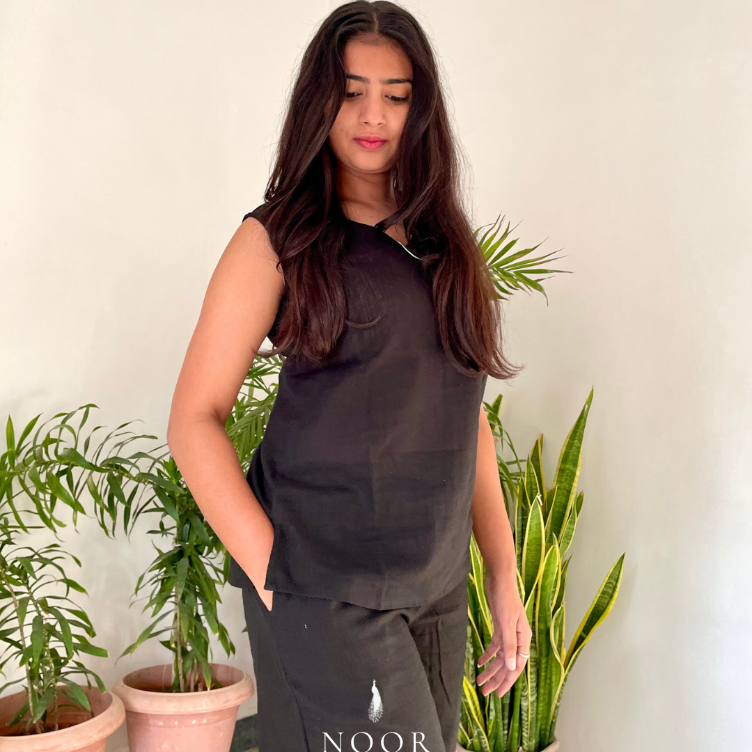 black noor by hansa cotton v-neck co-ord set that’s as comfy as your favourite loungewear but sharp enough for the office! hand-made from an ultra-soft cotton blend, it stays vibrant wash after wash with zero colour bleeding. perfect for those days when you want to feel cozy and look effortlessly chic!