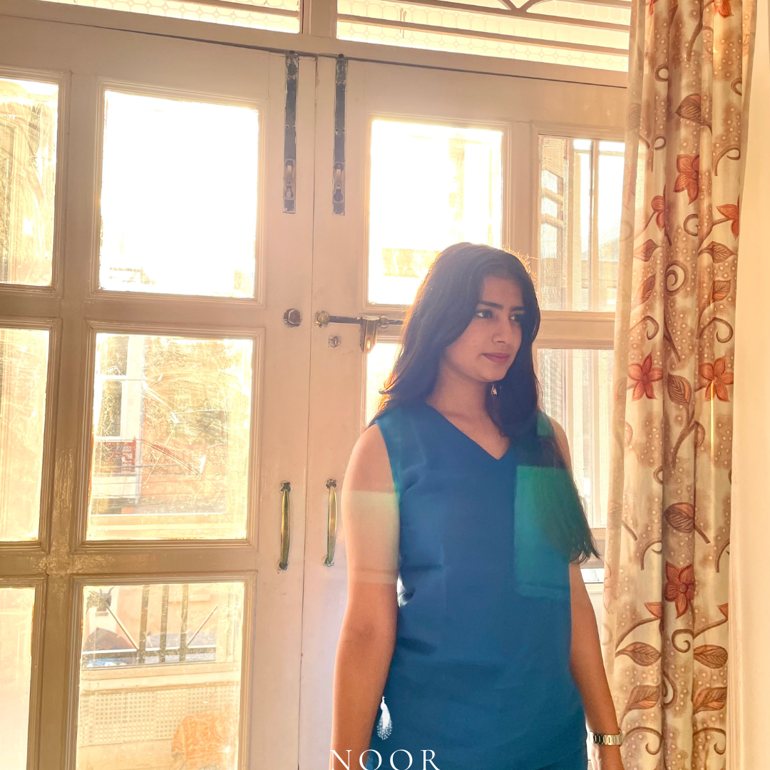 blue cotton noor by hansa v-neck co-ord set that’s as comfy as your favourite loungewear but sharp enough for the office! hand-made from an ultra-soft cotton blend, it stays vibrant wash after wash with zero colour bleeding. perfect for those days when you want to feel cozy and look effortlessly chic!