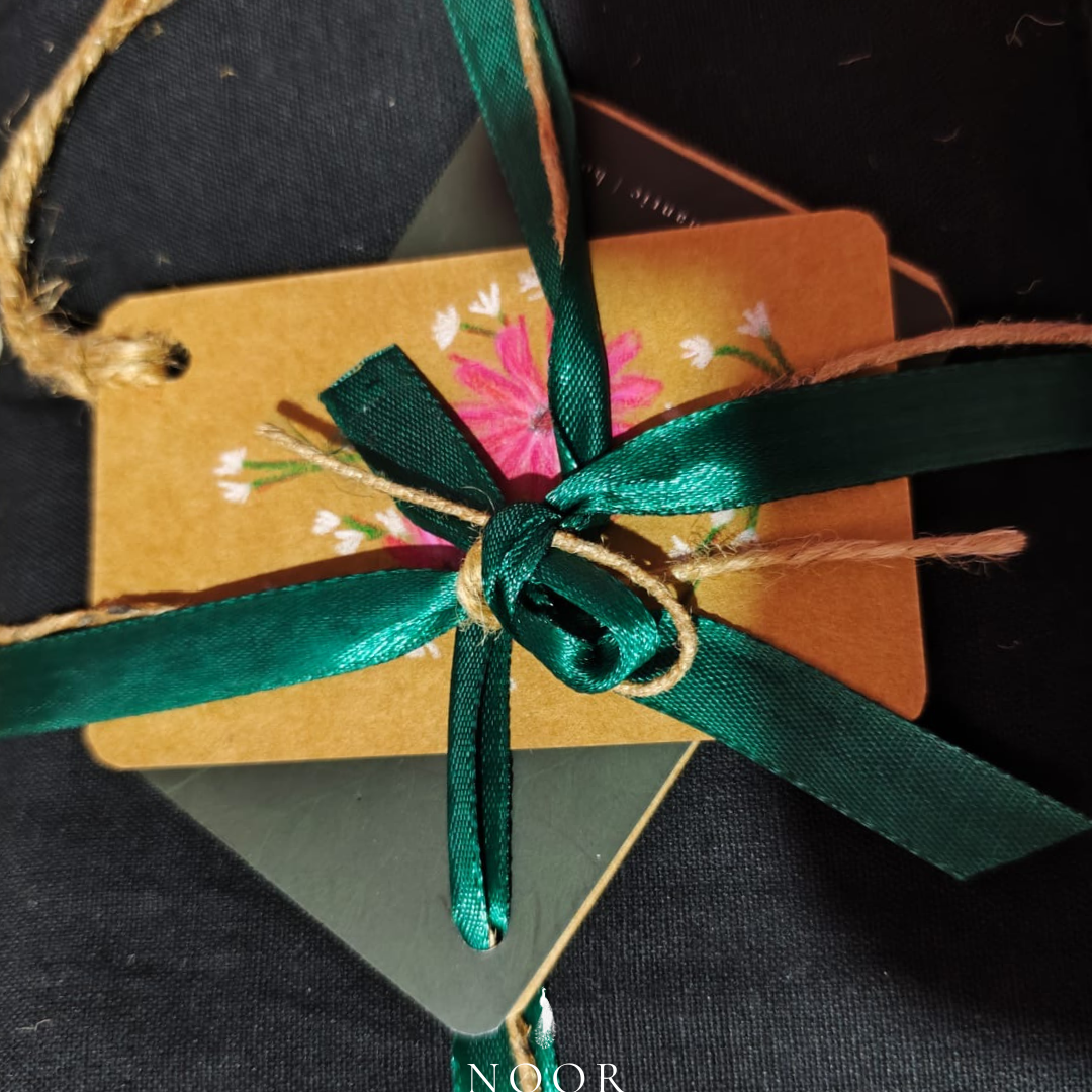 linen straight fit pants noor by hansa rose pink black brown grey ecru white crafted from a luxe linen-cotton blend that feels as good as it looks. available in five vibrant colours, they're really made for the indian body type - no more fitting into what was not made for us!
style tip pair these pants with linen shirts, cotton kurtas or basic tank tops for a chic look on a busy day!