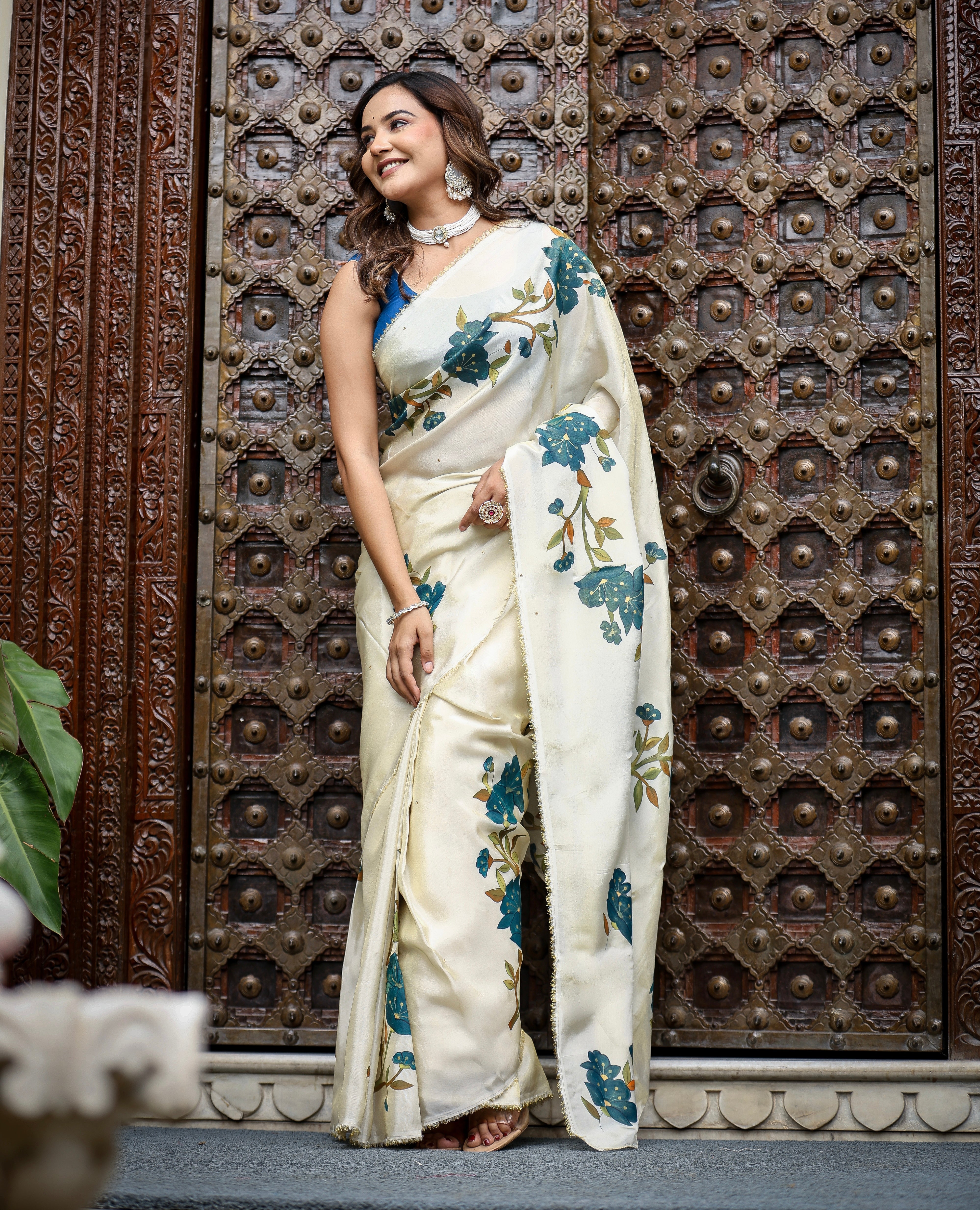 hand painted sarees
handpainted sarees
handpainted sari
hand painted saris
jaipur sarees
handcrafted saris
organza silk sarees
tissue sarees
tissue saris
organza silk saris
noorbyhansa 
noor by hansa