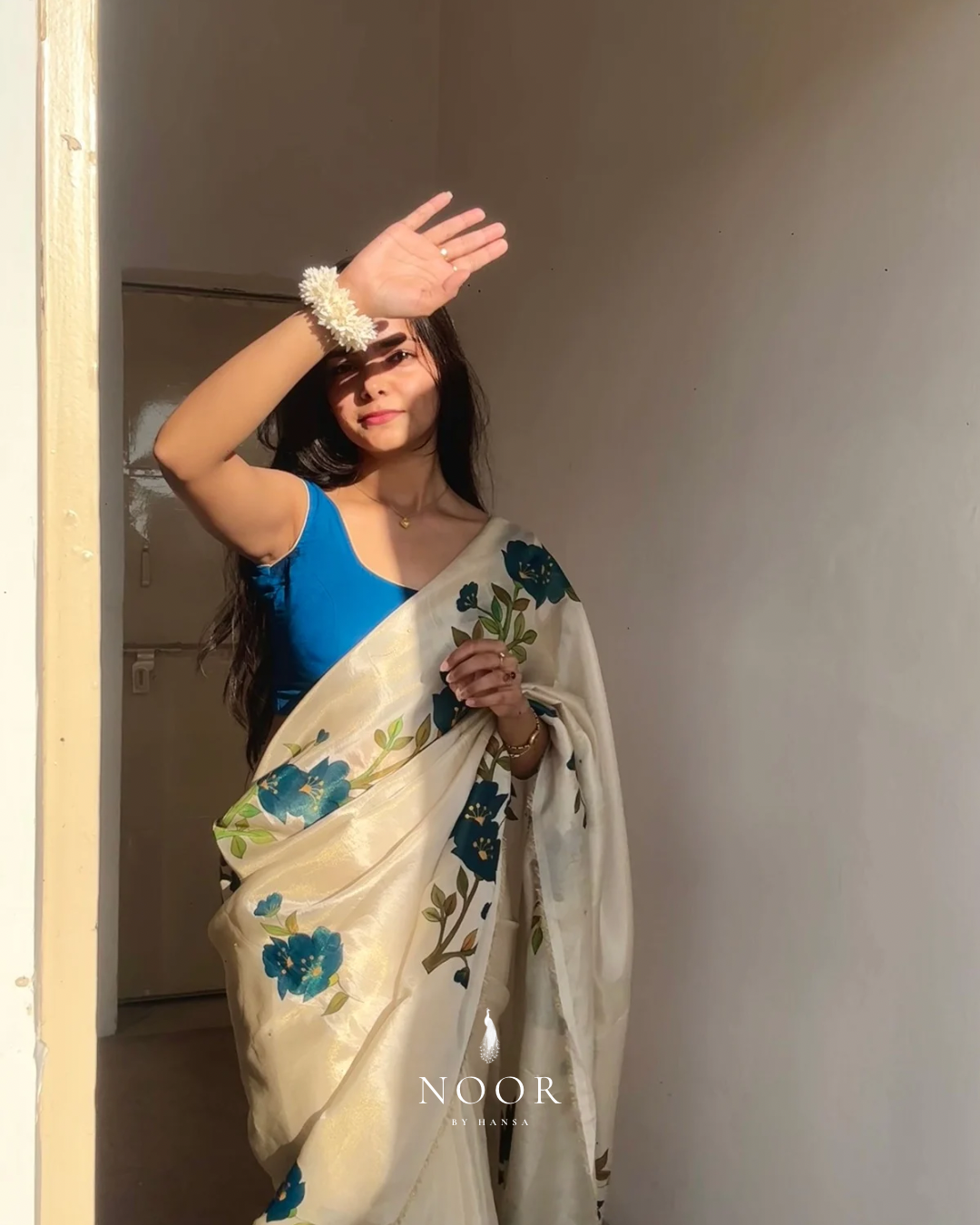 hand painted saree in tissue silk by noor by hansa, hand painted sarees
handpainted sarees
handpainted sari
hand painted saris
jaipur sarees
handcrafted saris
organza silk sarees
tissue sarees
tissue saris
organza silk saris
noorbyhansa 
noor by hansa